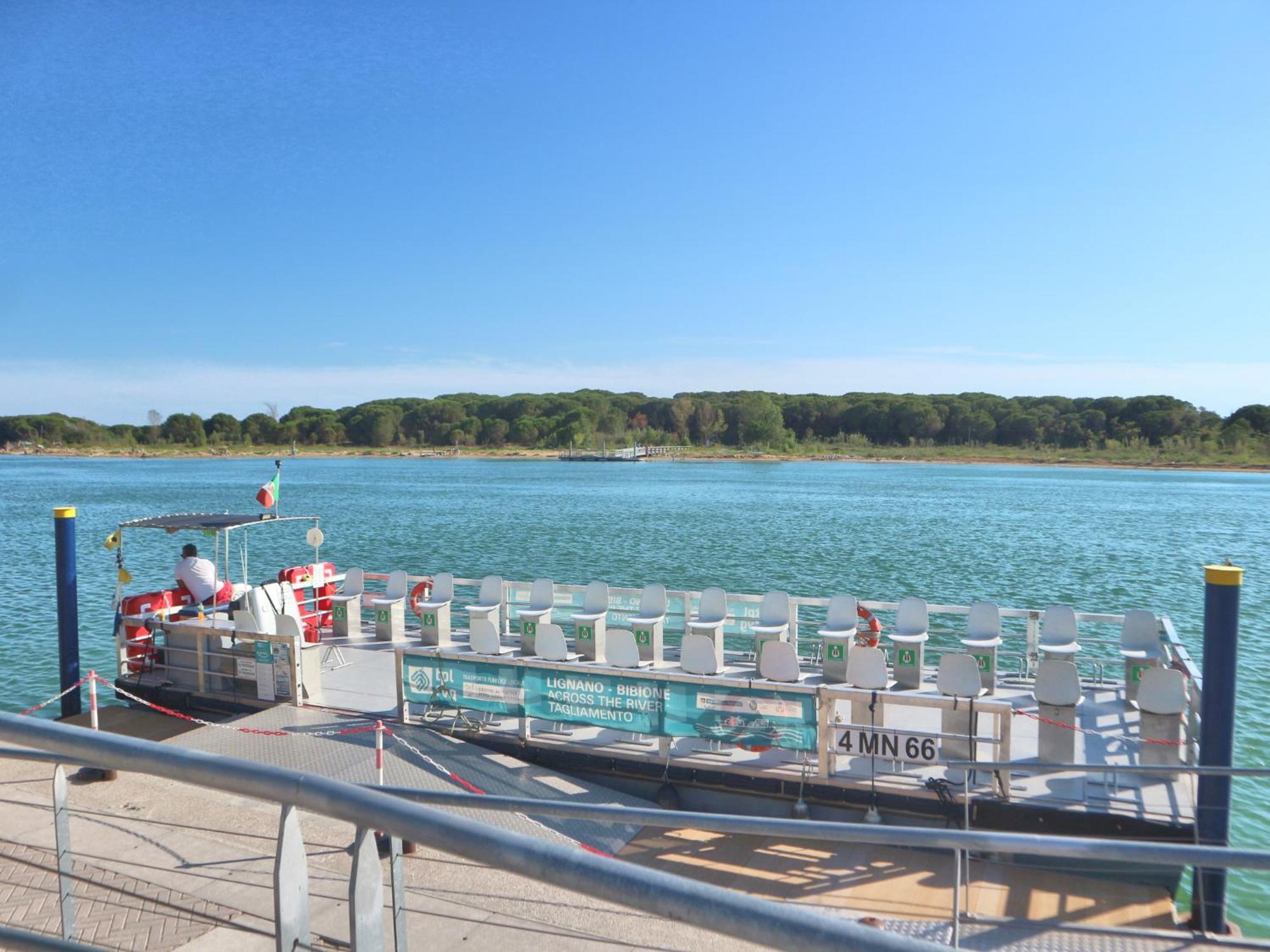 Alideco Apartment Lignano Sabbiadoro Ngoại thất bức ảnh
