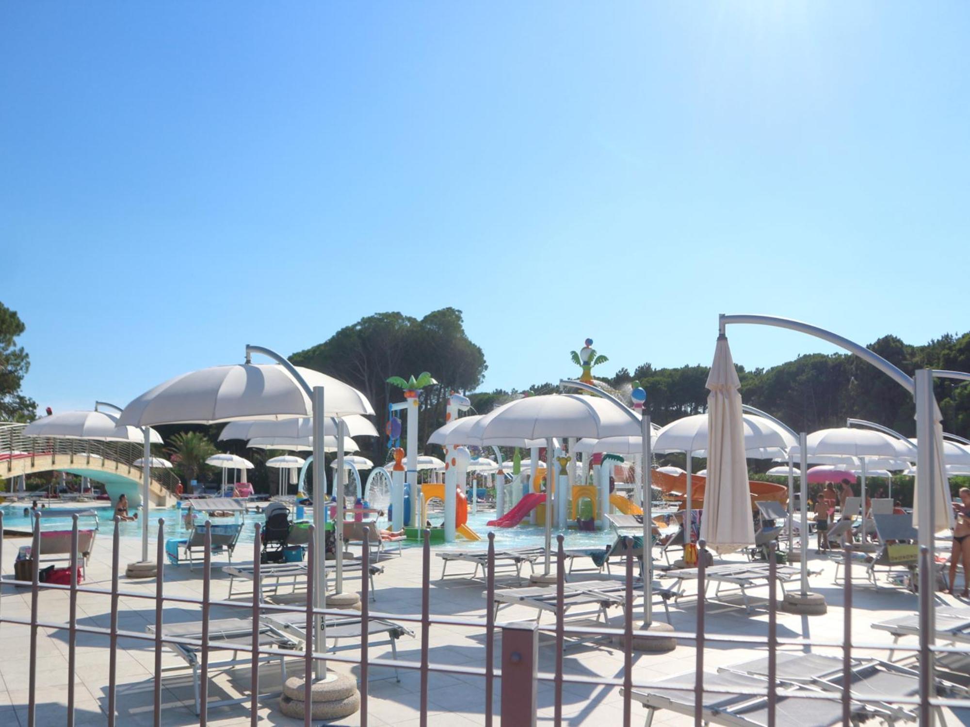 Alideco Apartment Lignano Sabbiadoro Ngoại thất bức ảnh