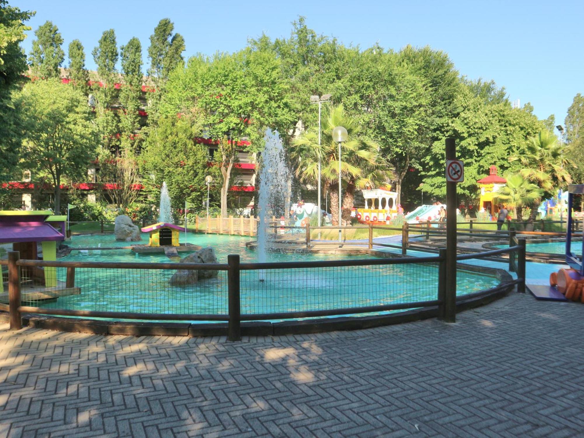 Alideco Apartment Lignano Sabbiadoro Ngoại thất bức ảnh