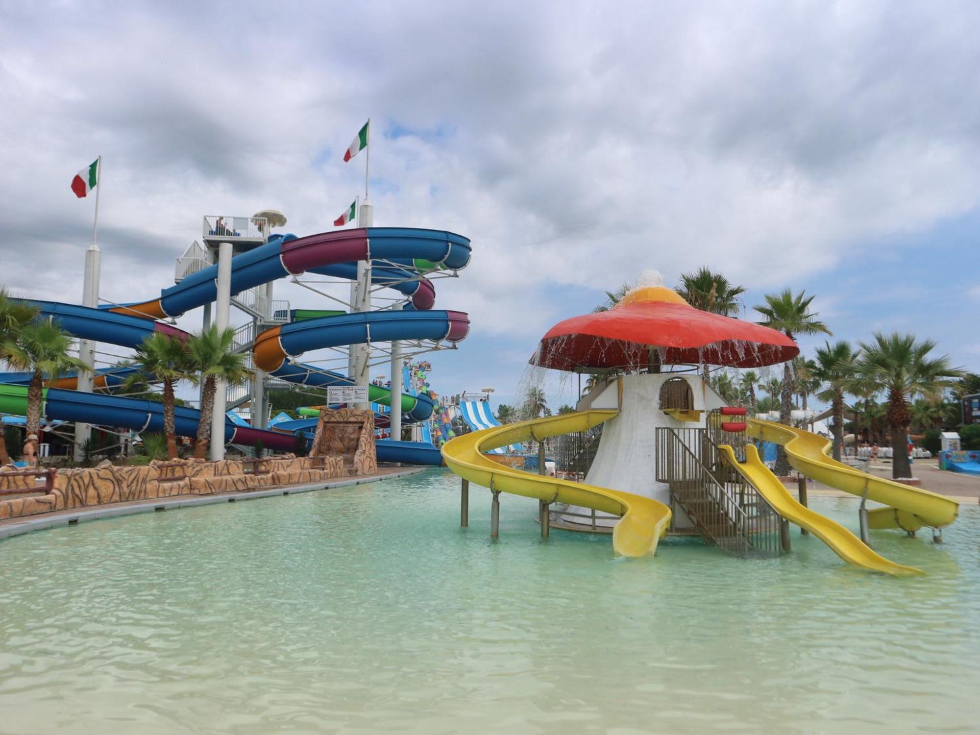 Alideco Apartment Lignano Sabbiadoro Ngoại thất bức ảnh