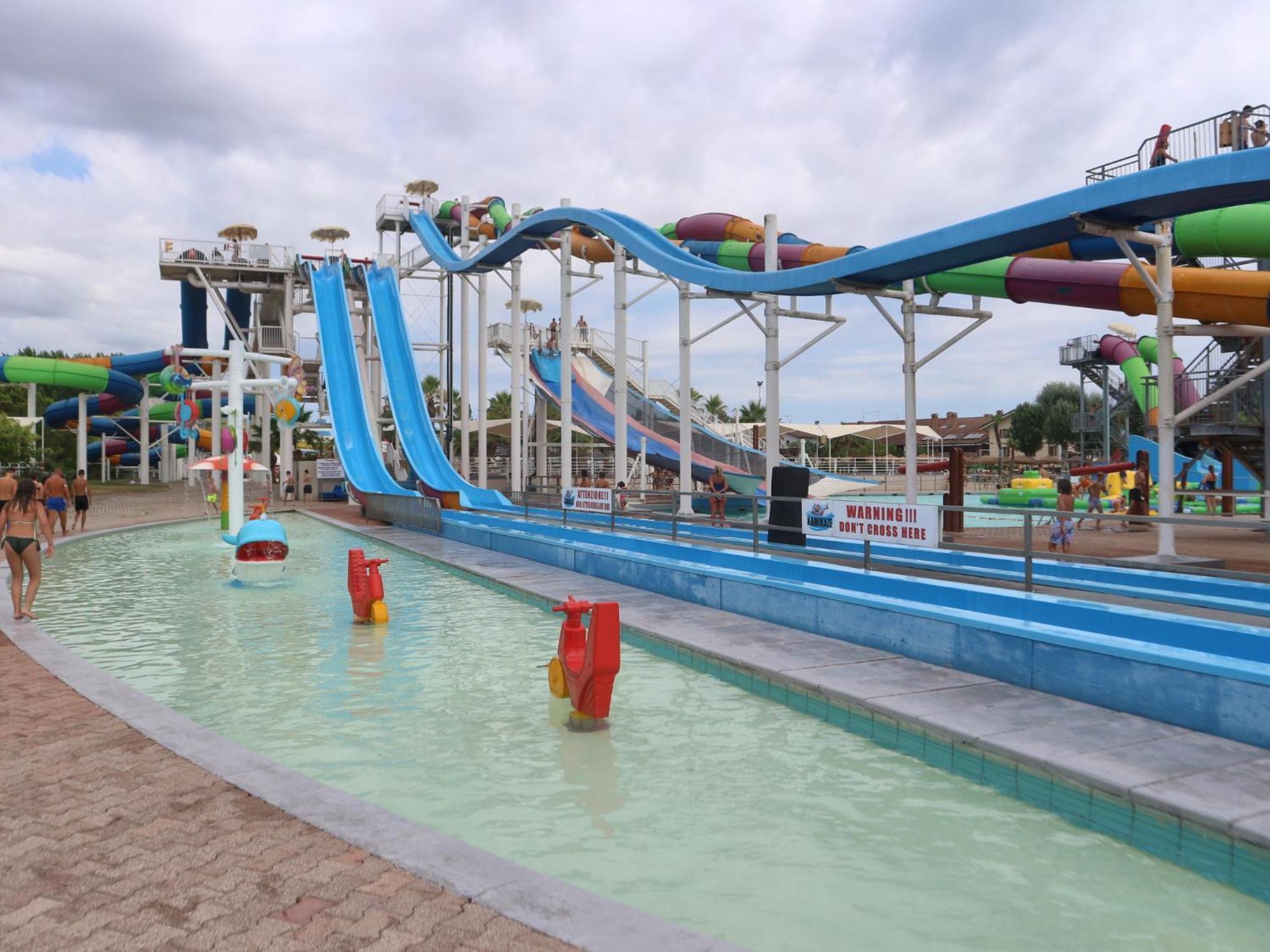 Alideco Apartment Lignano Sabbiadoro Ngoại thất bức ảnh