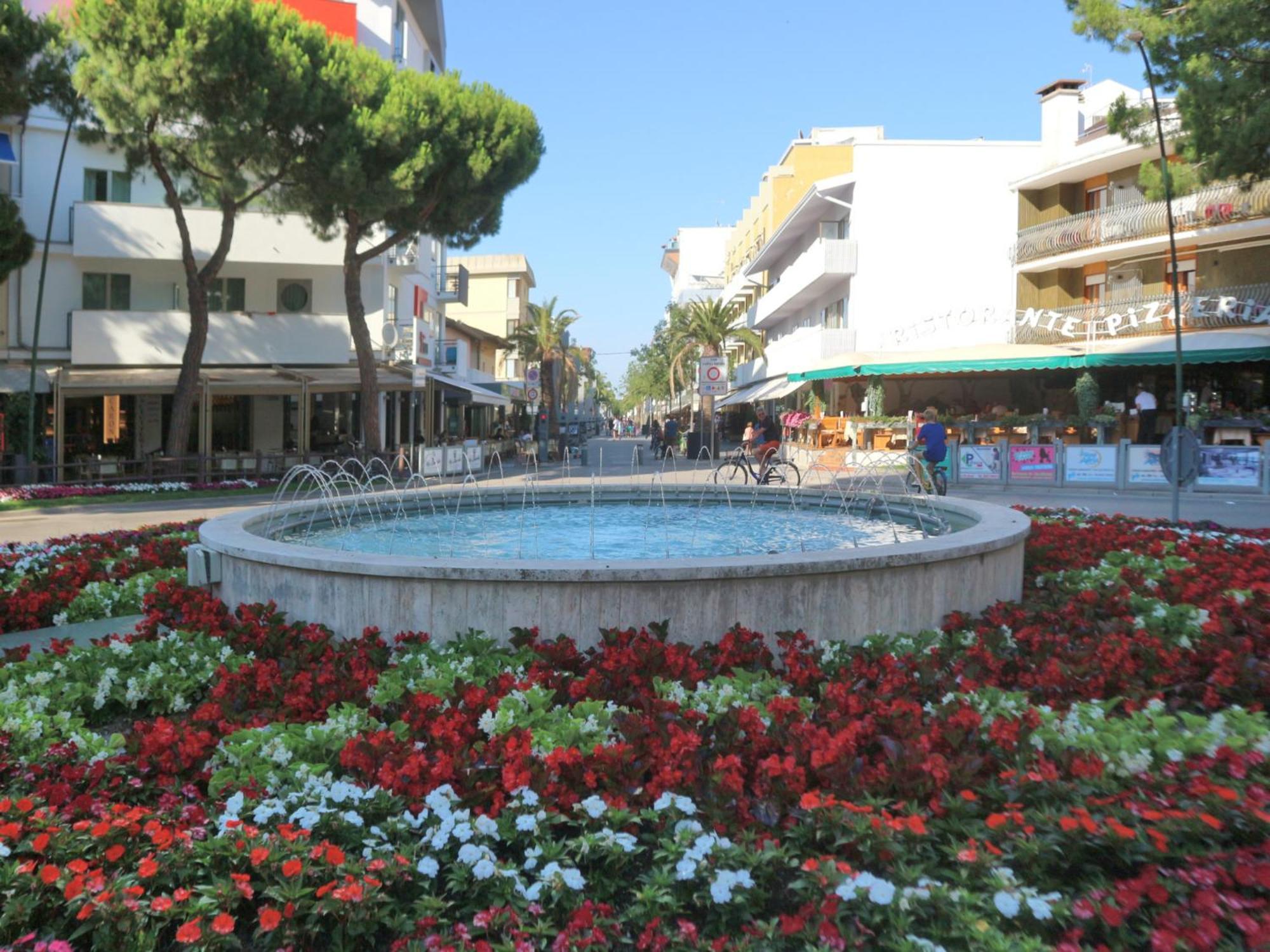 Alideco Apartment Lignano Sabbiadoro Ngoại thất bức ảnh